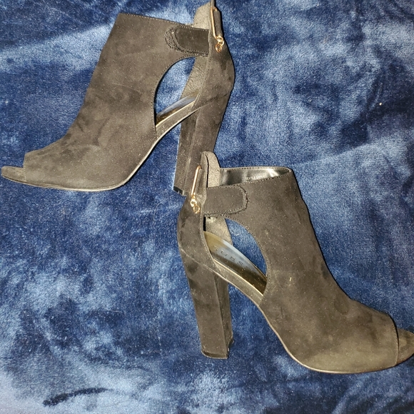 Guess Black Peep Toe Boots - Picture 7 of 12